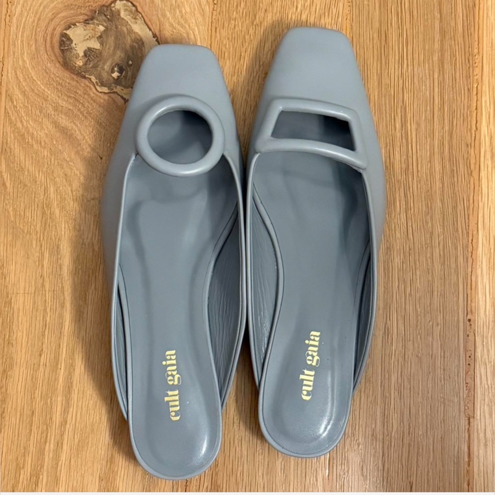 Cult Gaia Manu Mismatch Buckle Mule – Size 37 (Fits 7–7.5)